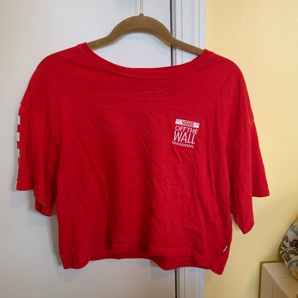 Vans Off The Wall red cropped t shirt !!